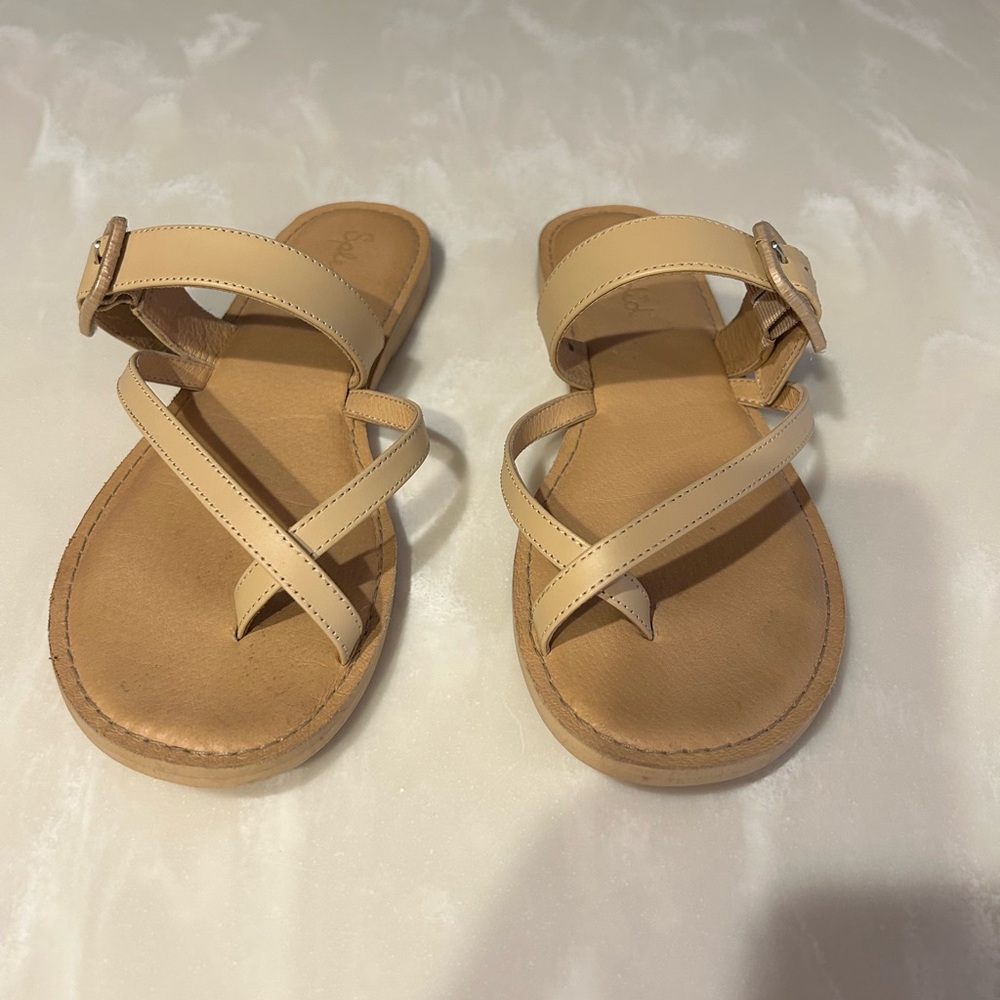 Elegant Tan Women's Sandals